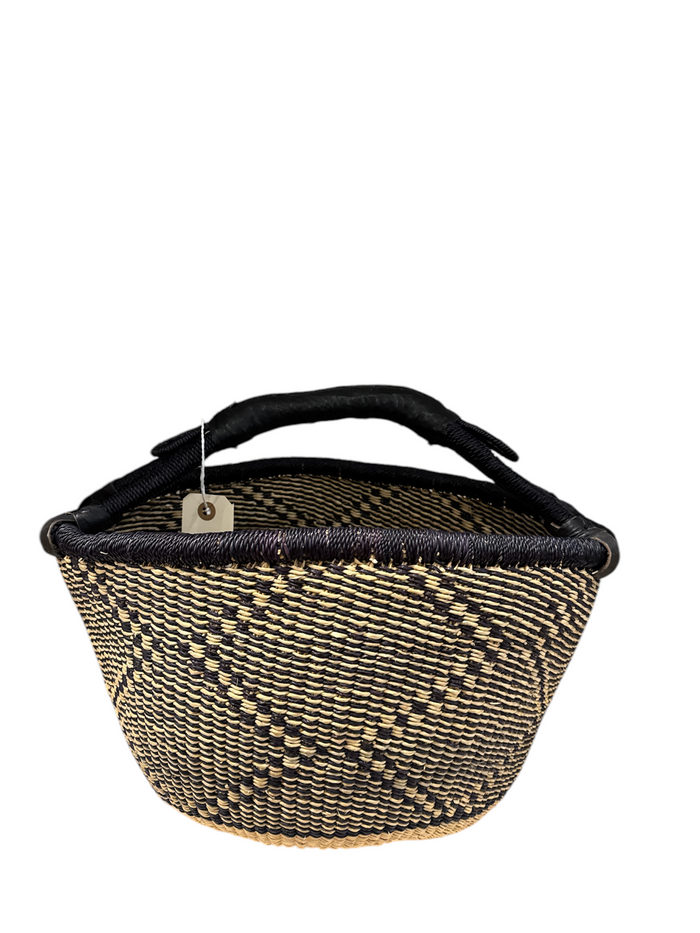 Hammershus Fairtrade Bolga kurv med hank medium Natur sort