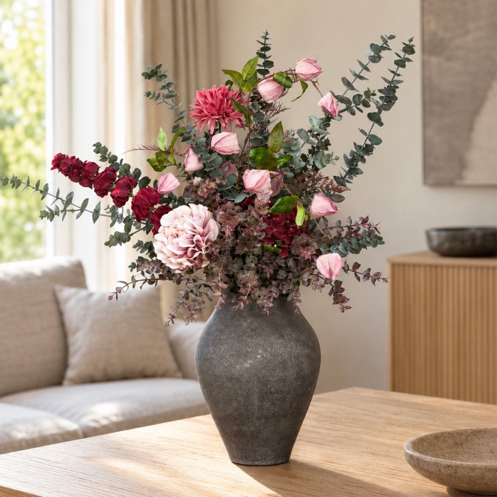 Barbara Eucalyptus Buket Lys Bordeaux H53cm