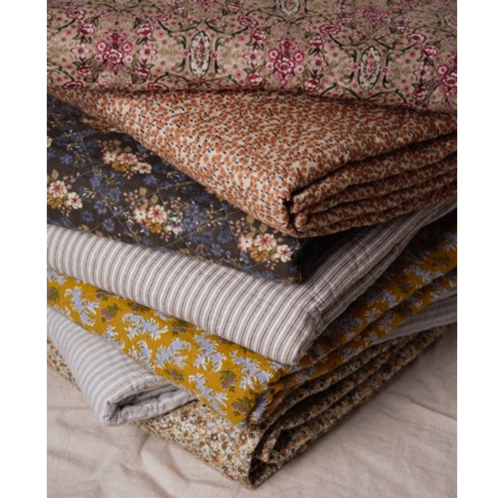 Cést Bon Quilt Ethnic Charcoal Off-White 140x220cm
