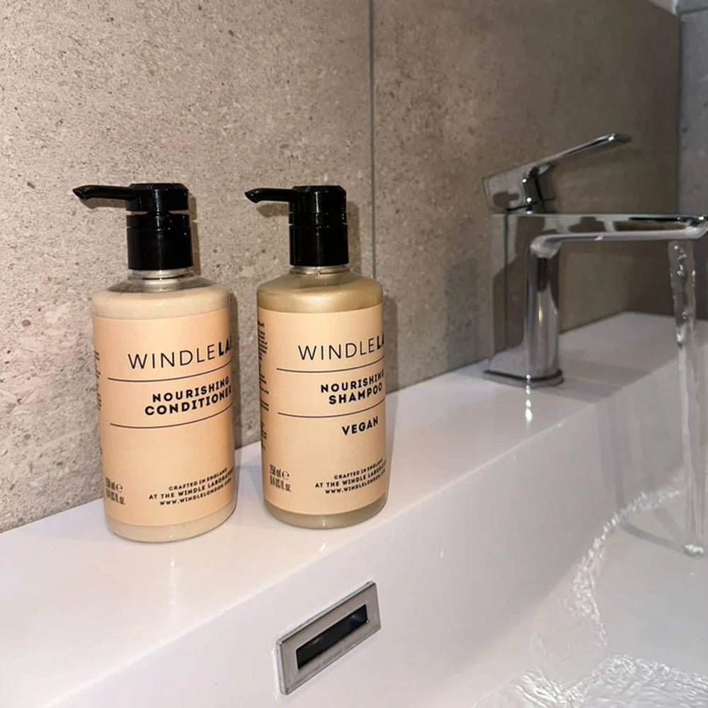 WINDLELAB Nourishing Shampoo 250ml